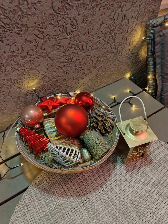 Bed And Breakfast Majesty Ni Exterior foto