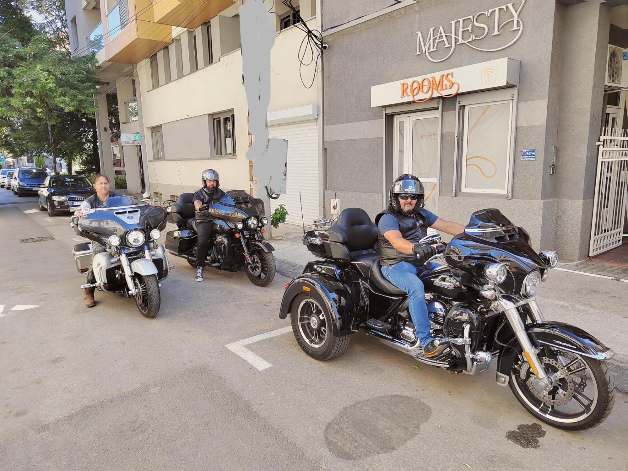 Bed And Breakfast Majesty Ni Exterior foto